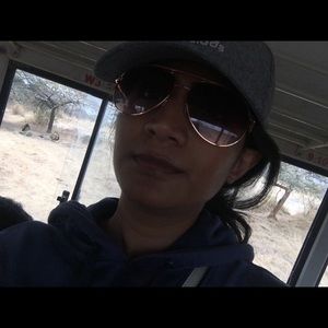 Meet your Posher, Darshini